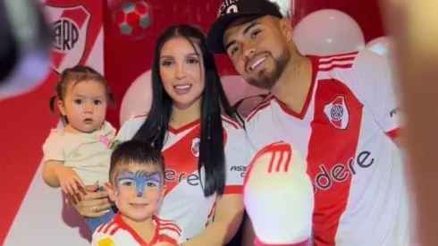 Agustín, acompañado de Fernanda, su madre, Antonella, su hermana, y Paulo su padre.