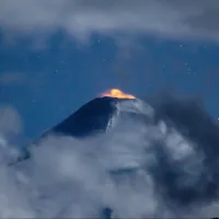 Pucón ordena a vecinos del volcán Villarica a firmar si no evacúan