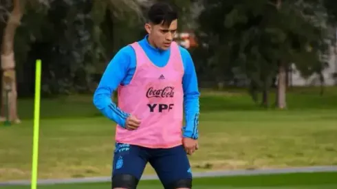 Pablo Solari en una de las prácticas de la selección Sub 23 de Argentina.