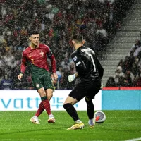 CR7 marca un doblete que clasifica a Portugal a la Eurocopa