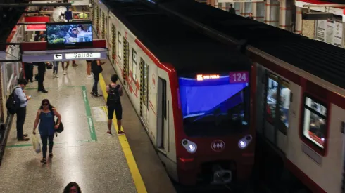 La línea 6 del Metro de Santiago extenderá su horario de servicio este viernes 20 de octubre.
