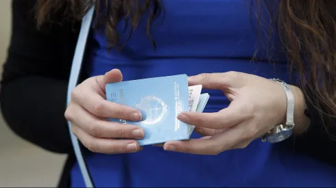 Argentinos residentes en Chile votando en noviembre de 2015.