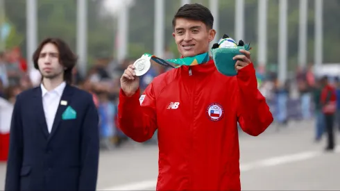 Hugo Catrileo terminó en 2° lugar de la maratón masculina en Santiago 2023.