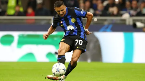 Alexis Sánchez anotó su primer gol de la temporada