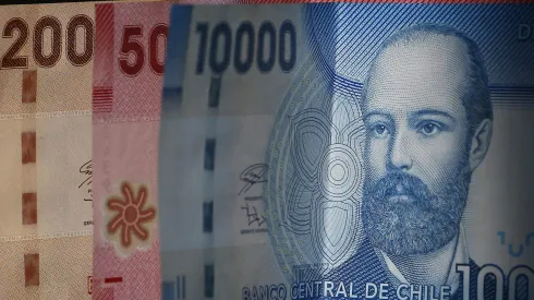 Consulta si aún no cobras el Aporte Familiar Permanente 2023.