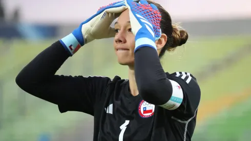 Tiane Endler tuvo un partido muy lejos de su nivel. Pero recibió un respaldo absoluto.