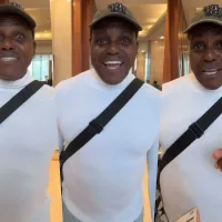 \'Si me ven, salúdenme\': Carl Lewis llega a la fiesta de Santiago 2023