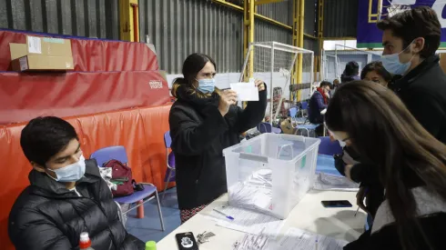¿Te toca ser vocal de mesa? Este día podrás revisar en el Servel.