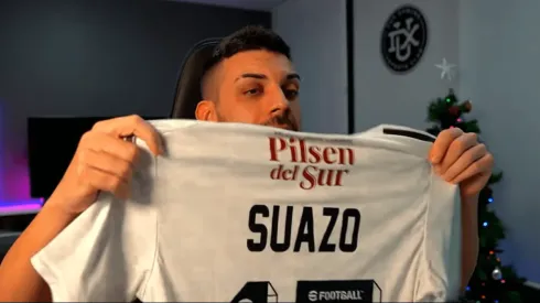 Colo Colo es protagonista en el regreso a Twitch de DjMaRiiO