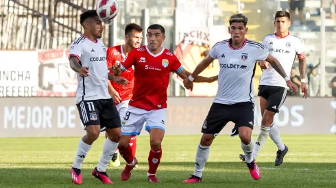 Colo Colo enfrenta a Magallanes con la obligación de ganar para seguir soñando con el título.