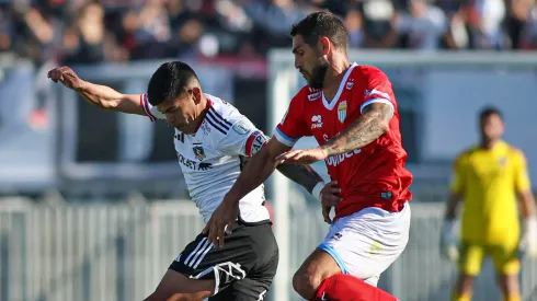 Pavez entregó las bases para marcar a Larrivey.