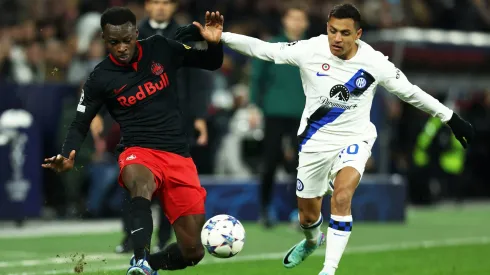 Alexis Sánchez fue titular y jugó un buen partido en la clasificación del Inter a octavos de Champions League.