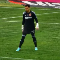 Toselli es recibido con insultos del público de la UC