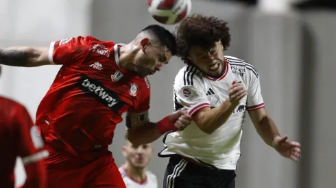Colo Colo choca con Unión La Calera con chances de acortar la lucha en la cima.