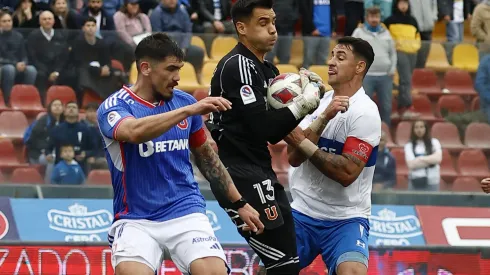 Luis Casanova anuló a Fernando Zampedri en el Clásico Universitario, y tras eso criticó el parón que vivirá nuevamente el fútbol chileno.