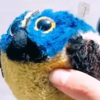\'Tiene olor a tempera\': Estafan a padre con su hija por peluche de Fiu falso
