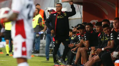 Ronald Fuentes transparentó sus deseos de seguir como director técnico de Unión Española de cara al 2024.