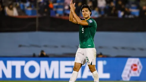 Marcelo Moreno Martins abandonó la cancha del estadio Centenario con muchísima emoción.