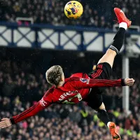 Huele a Puskas: golazo de Garnacho abre el camino para el United