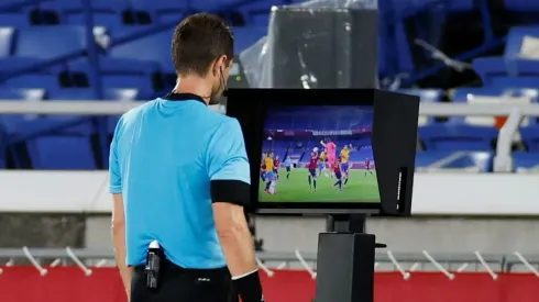 El VAR podría seguir ganando poder en el fútbol