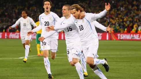 Uruguay terminó en el 4° lugar el Mundial de Sudáfrica 2010. Diego Forlán fue uno de los goleadores con cinco tantos.