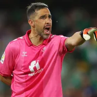 Pellegrini confirma que hay Claudio Bravo para rato: \'No hay ninguna intención de que se retire en diciembre\'
