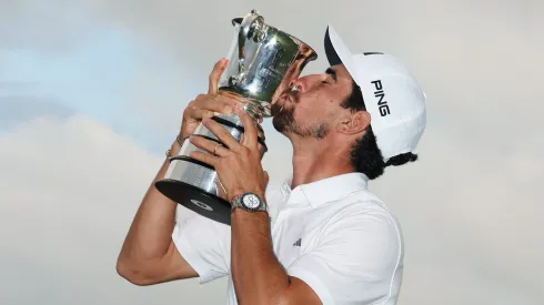 Niemann levanta el trofeo de campeón en Australia