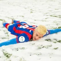 Víctor Felipe Méndez marca su primer gol en Rusia con un épico festejo en la nieve