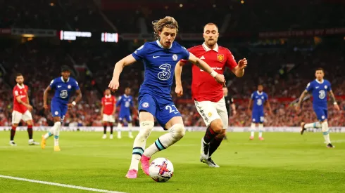 Manchester United y Chelsea buscan el triunfo.