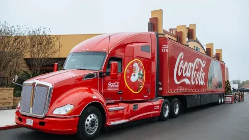 ¿Pasará por tu comuna? Esta semana empieza la Caravana Navideña Coca Cola.