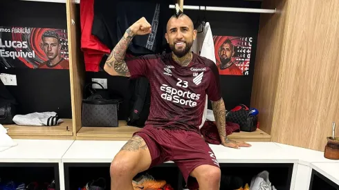 Vidal vuelve a pisar una cancha después de 67 días