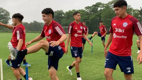 La Sub 20 de Chile ya entrena en Paraguay pensando en su debut en el cuadrangular.