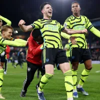 Arsenal vence en la agonía y se aleja en la cima de Premier