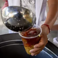 Receta de Mote con Huesillo: Prepara una bebida refrescante para los días calurosos