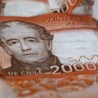 Becas que entregan dinero para uso personal: Revisa si te toca alguna