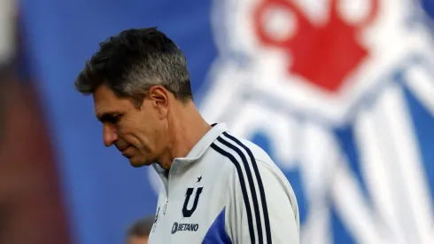 La U hizo oficial el adiós de Pellegrino del club, quien se despidió de sus dirigidos y de la hinchada en la cancha. | Foto: Andres Pina/Photosport