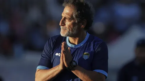 Mario Salas sumó un nuevo fracaso en su carrera tras descender con Magallanes.