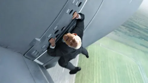 Ivo Basay como Tom Cruise en "Misión Imposible".