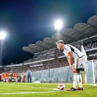 Hinchas de Colo Colo molestos: Abonos del 2024 son más caros que los del 2023 y tienen menos partidos