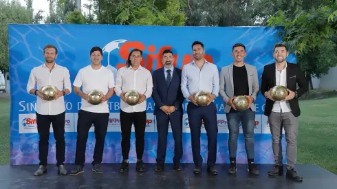 Importantes jugadores del fútbol chileno dejaron la actividad este 2023.