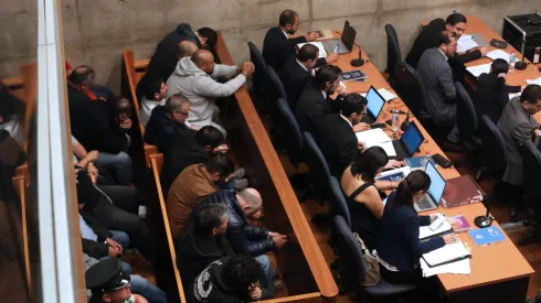 Santiago, 15 de diciembre de 2023<br />
Se realiza control de detencion a 51 empresarios por megafraude tributario de $240 mil millones, realizado en el Centro de Justicia.<br />
Javier Salvo/Aton Chile