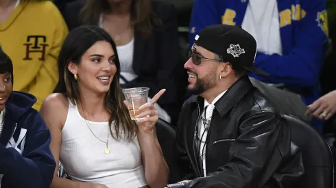 La modelo y el cantante rompieron su relación tras menos de un año juntos.