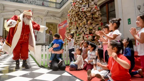 Campaña para apadrinar niños.