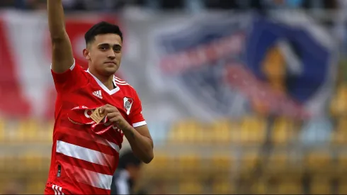 Pablo Solari es seguido desde el extranjero y River Plate busca sacarle más dinero. Esto puede beneficiar a Colo Colo.