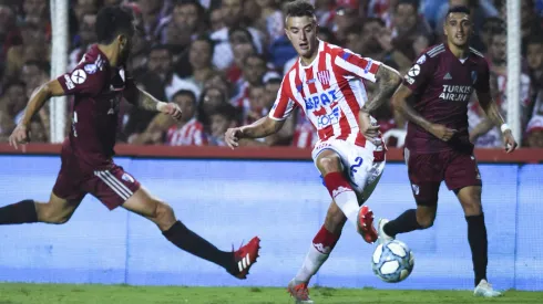 Franco Calderón está listo para ser refuerzo de la U, pero aún no lo anuncian. ¿Por qué?