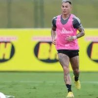 Eduardo Vargas se aleja de Universidad de Chile y Cerro Porteño asoma en su futuro