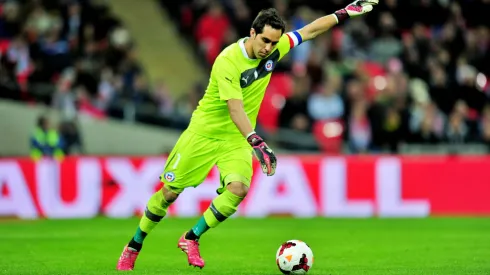 Bravo tuvo uno de los mejores partidos de su carrera ante Inglaterra.