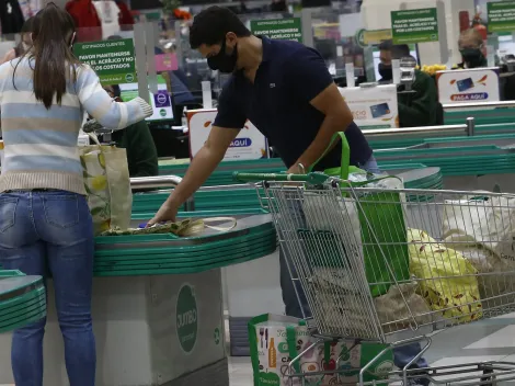 ¿Cierran más temprano? Mira el horario de los supermercados este viernes