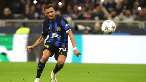 Alexis Sánchez no lo pasa bien en Italia.