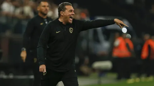 Vanderlei Luxemburgo aparece en carpeta de Colo Colo como el tapado.